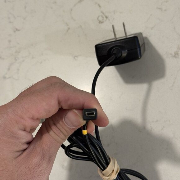 OEM Motorola Cell Phone SPN5202B FMP5202A Charger Power Supply Adapter Mini USB - Picture 4 of 4